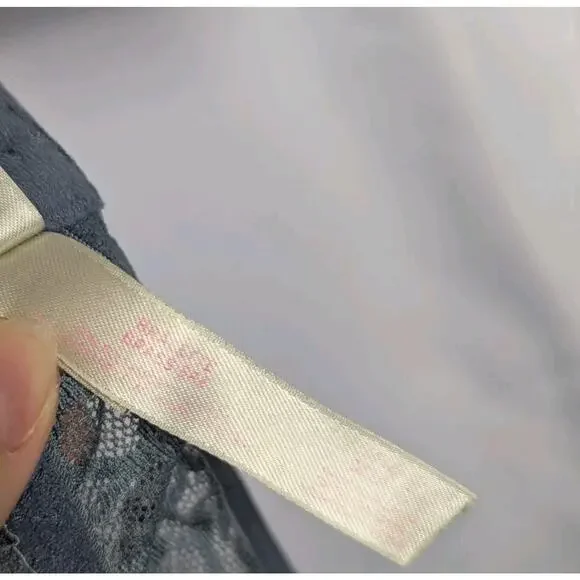 Pink Victorias Secret Bralette Halter Lace Solid Gray Underwire Sz M Cup A-C - Picture 8 of 8